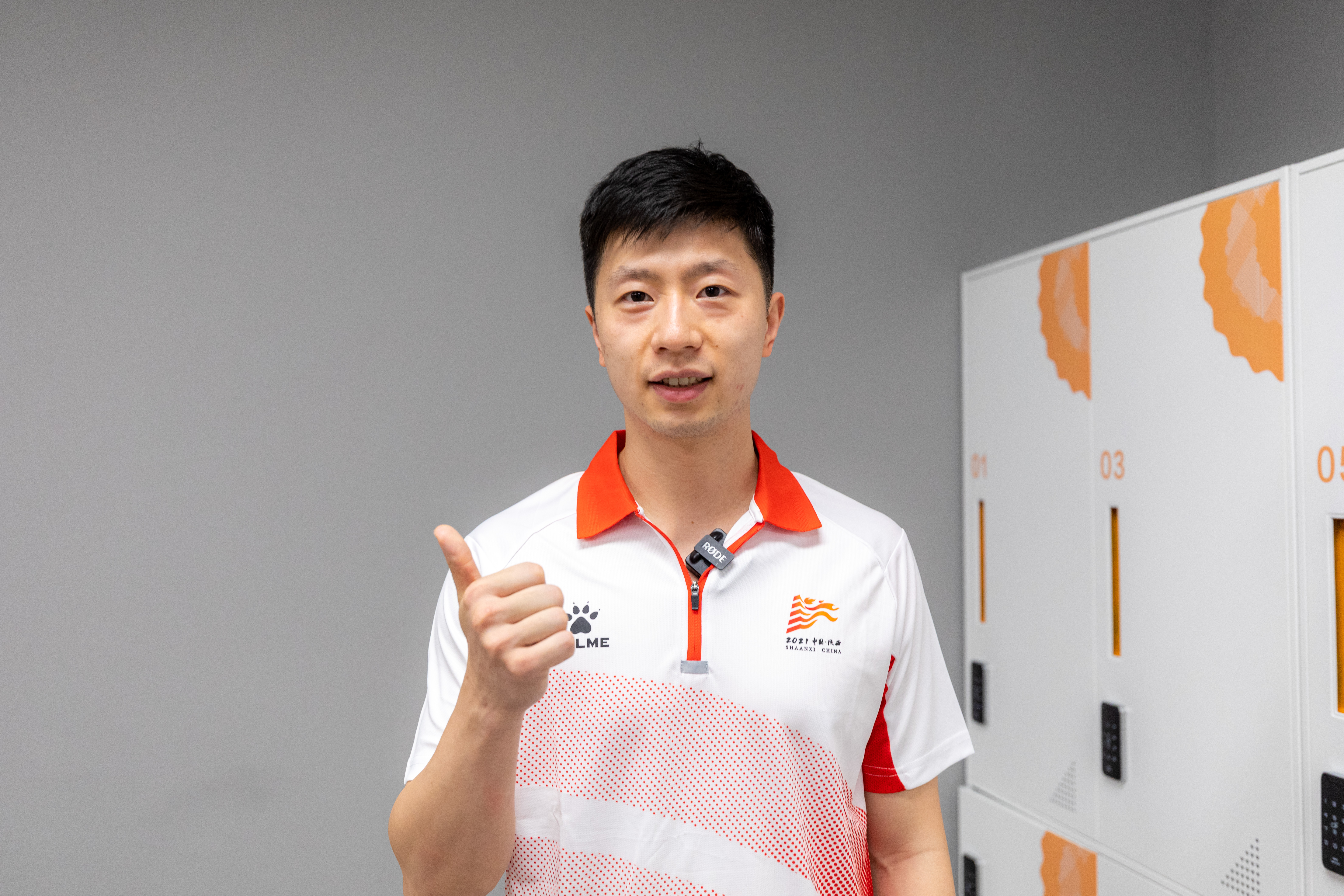 第五棒火炬手是中国乒乓球队男队队长,大满贯获得者马龙